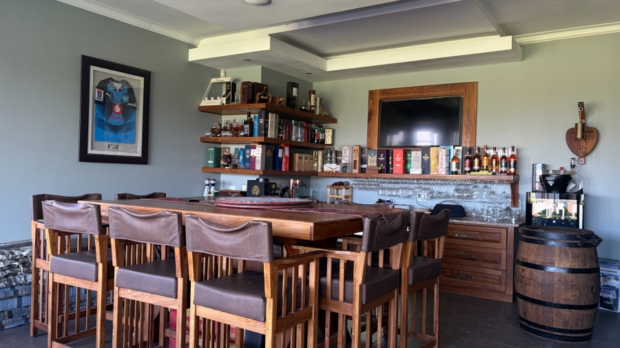 4 Bedroom Property for Sale in Grimbeeck Park North West